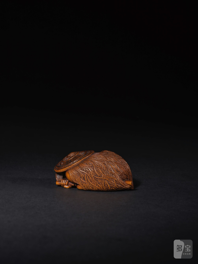 木彫根付 浪人 無銘 19世紀前期 | NETSUKE EN BOIS REPRÉSENTANT UN RONIN SE CACHANT - 图2